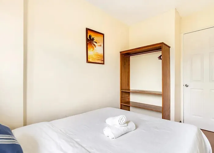 Laciaville And 3* Lapu-Lapu City